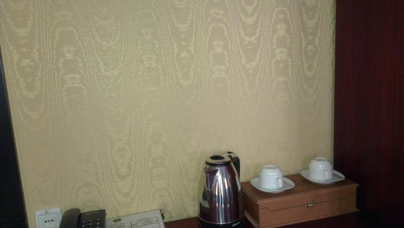 Ambassador Hotel Алма Ата Екстериор снимка